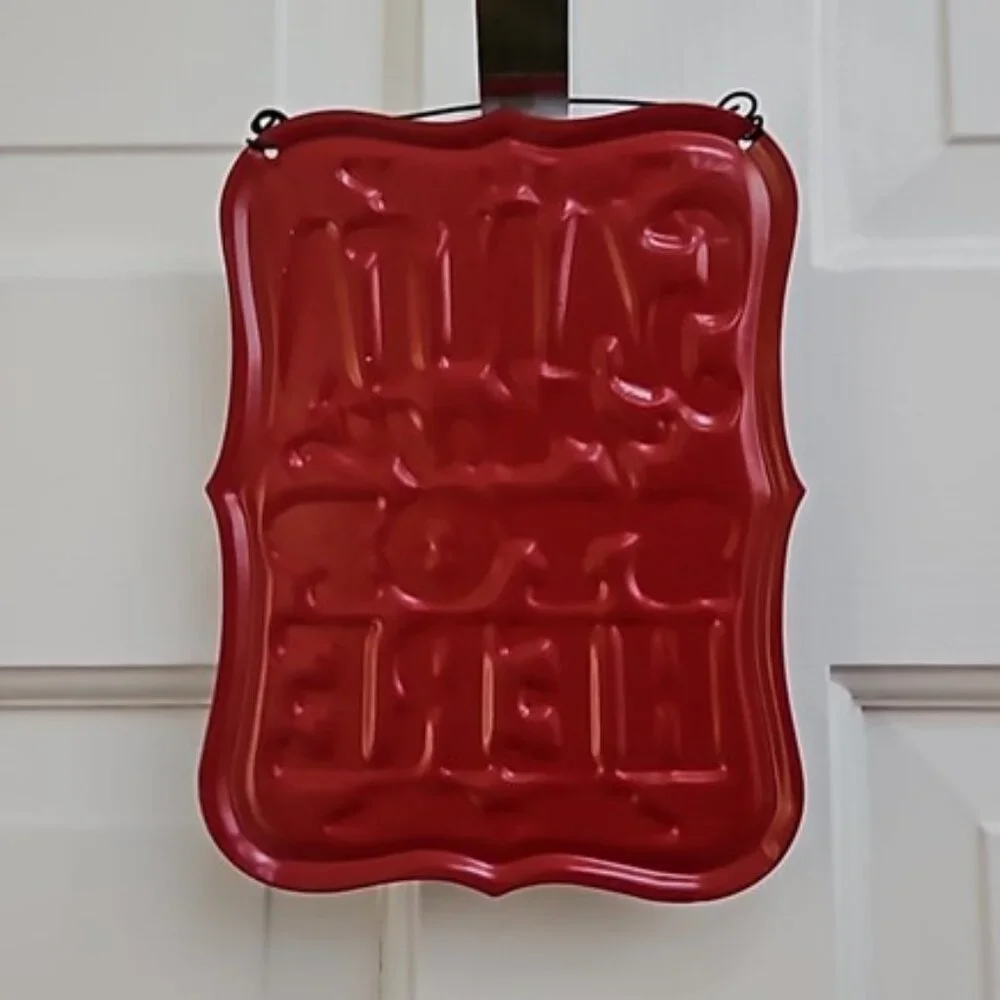 Metal Wall Hanger New